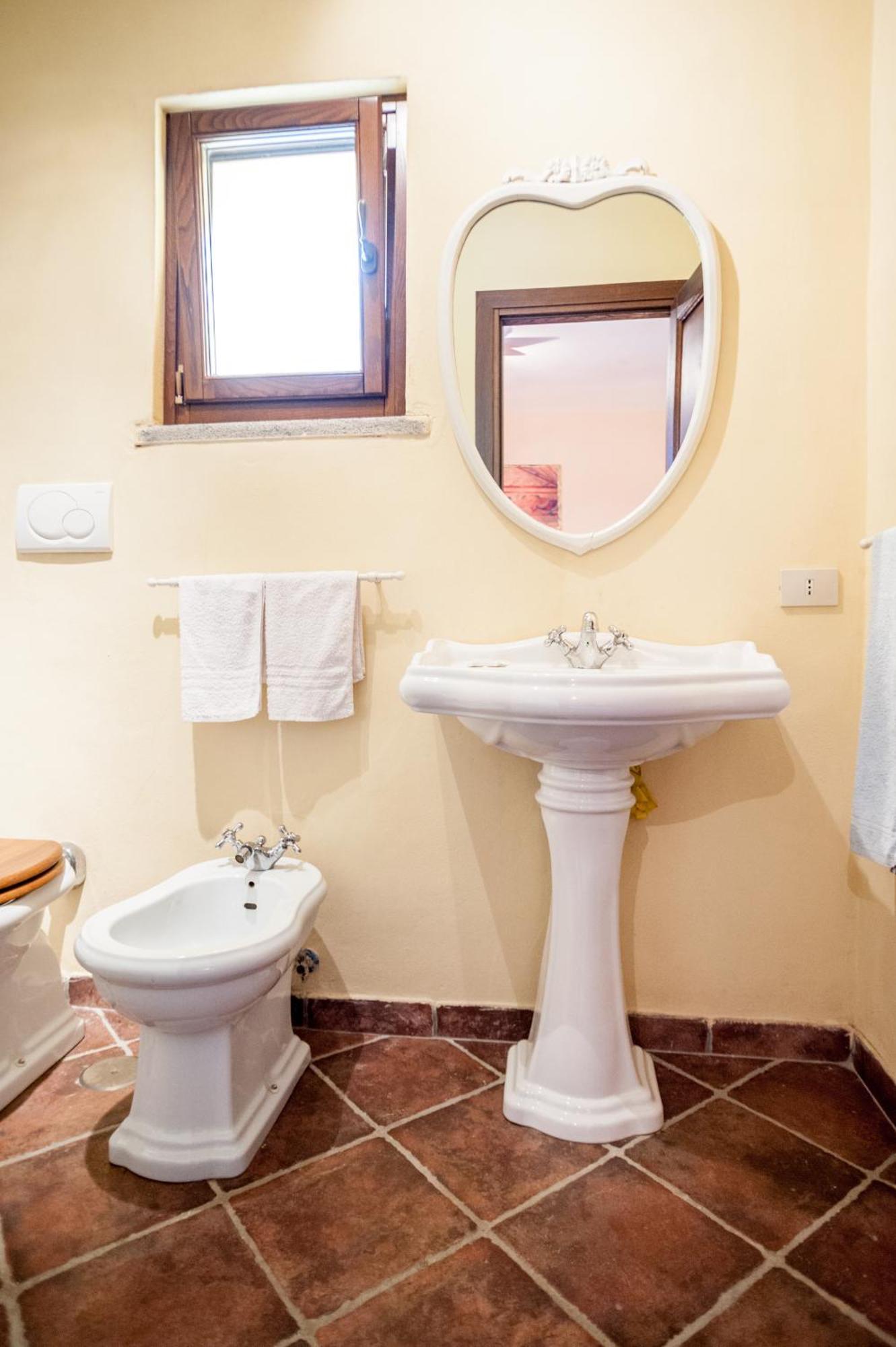 Casale Fedele Family Relax B&B Vicino Al Borgo Ronciglione  Eksteriør billede