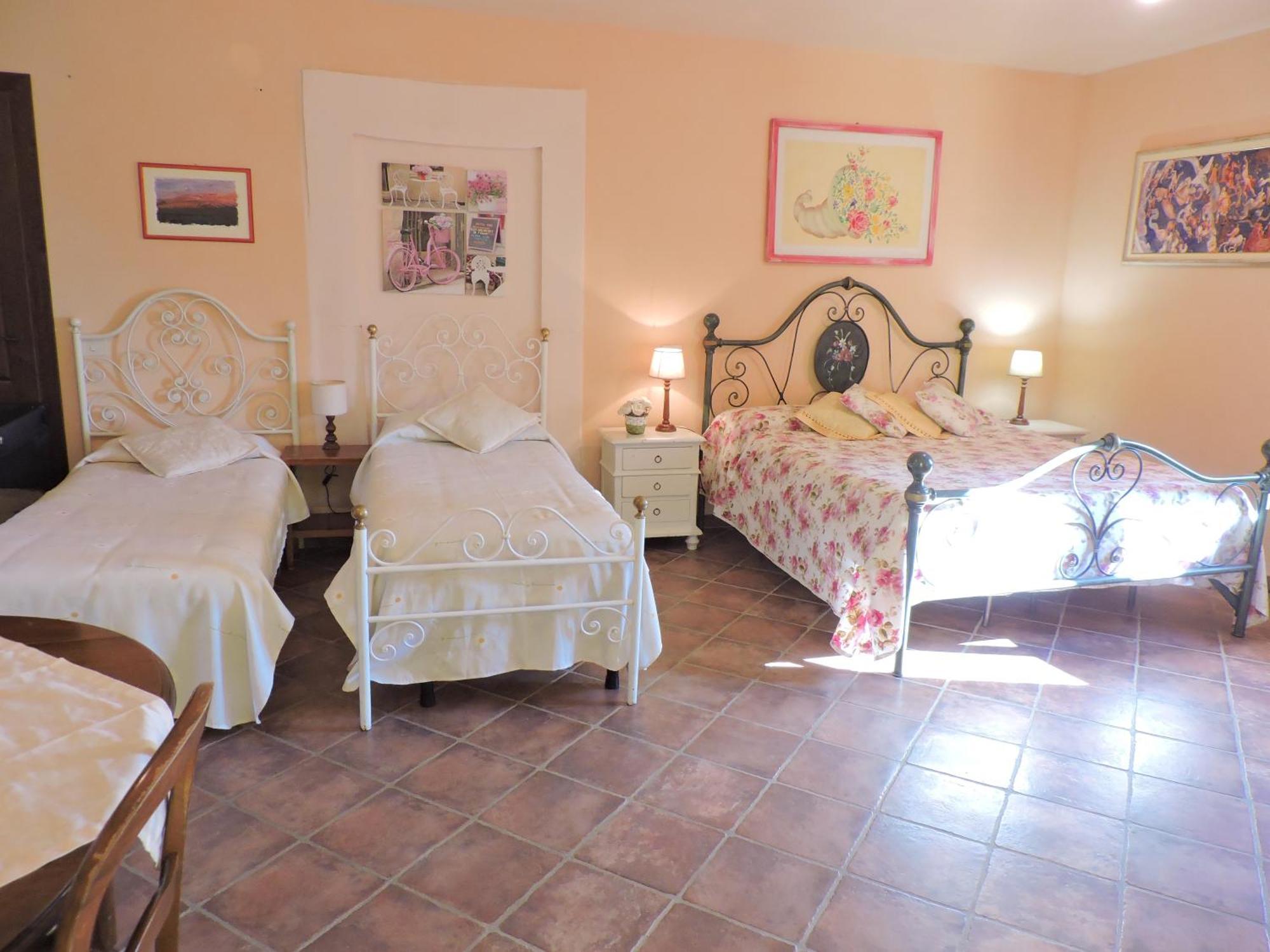 Casale Fedele Family Relax B&B Vicino Al Borgo Ronciglione  Værelse billede